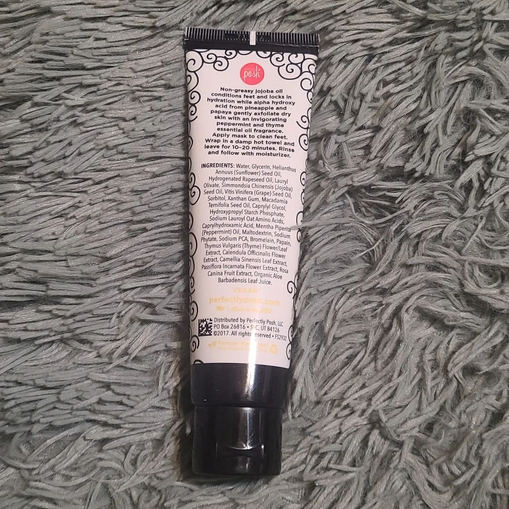 Perfectly Posh Toes Before Bros Hot Wrap Foot‎ Mask 2 Oz Tube Retired